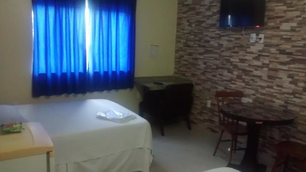 Hotel Dois Candangos Núcleo Bandeirante Chambre photo